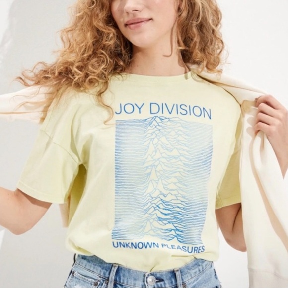 American eagle Joy Division Graphic T-Shirt in Yellow - Picture 1 of 2